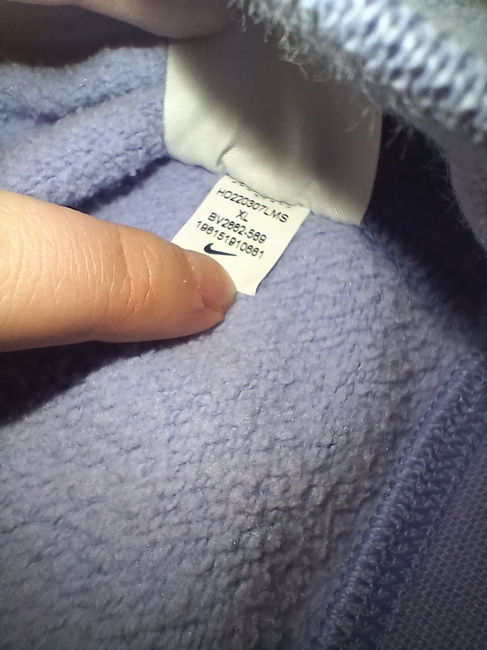 Nike Unisex XL Lavender Crewneck Sweatshirt with White Swoosh - Picture 8 of 11